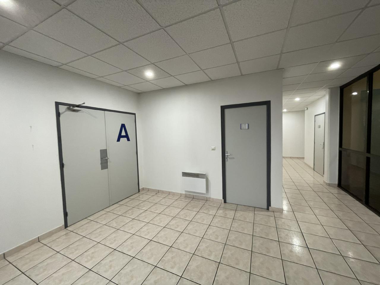 Bureau Carquefou 352m² Location bureau Carquefou Loire-Atlantique OLBUR2112315 1